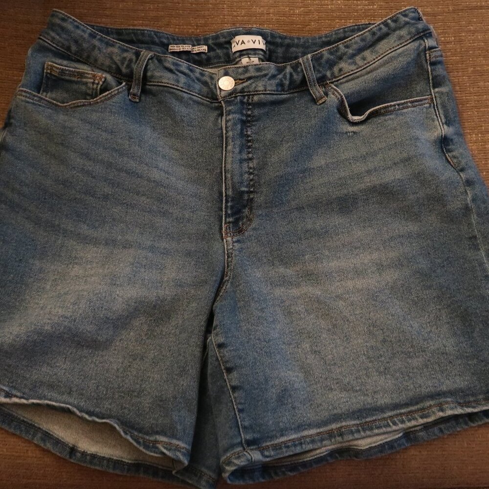 High Rise Relaxed Bermuda Short